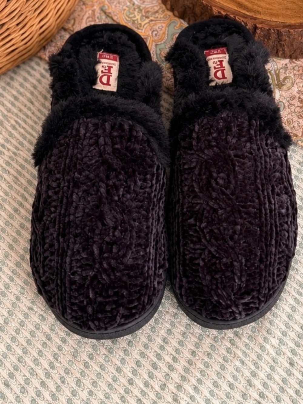 New Dearfoams Women's Wide Width Slippers Size Large Black Plush Clog Slipper